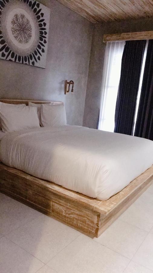 Golden Garuda Cottages Polilit Esterno foto