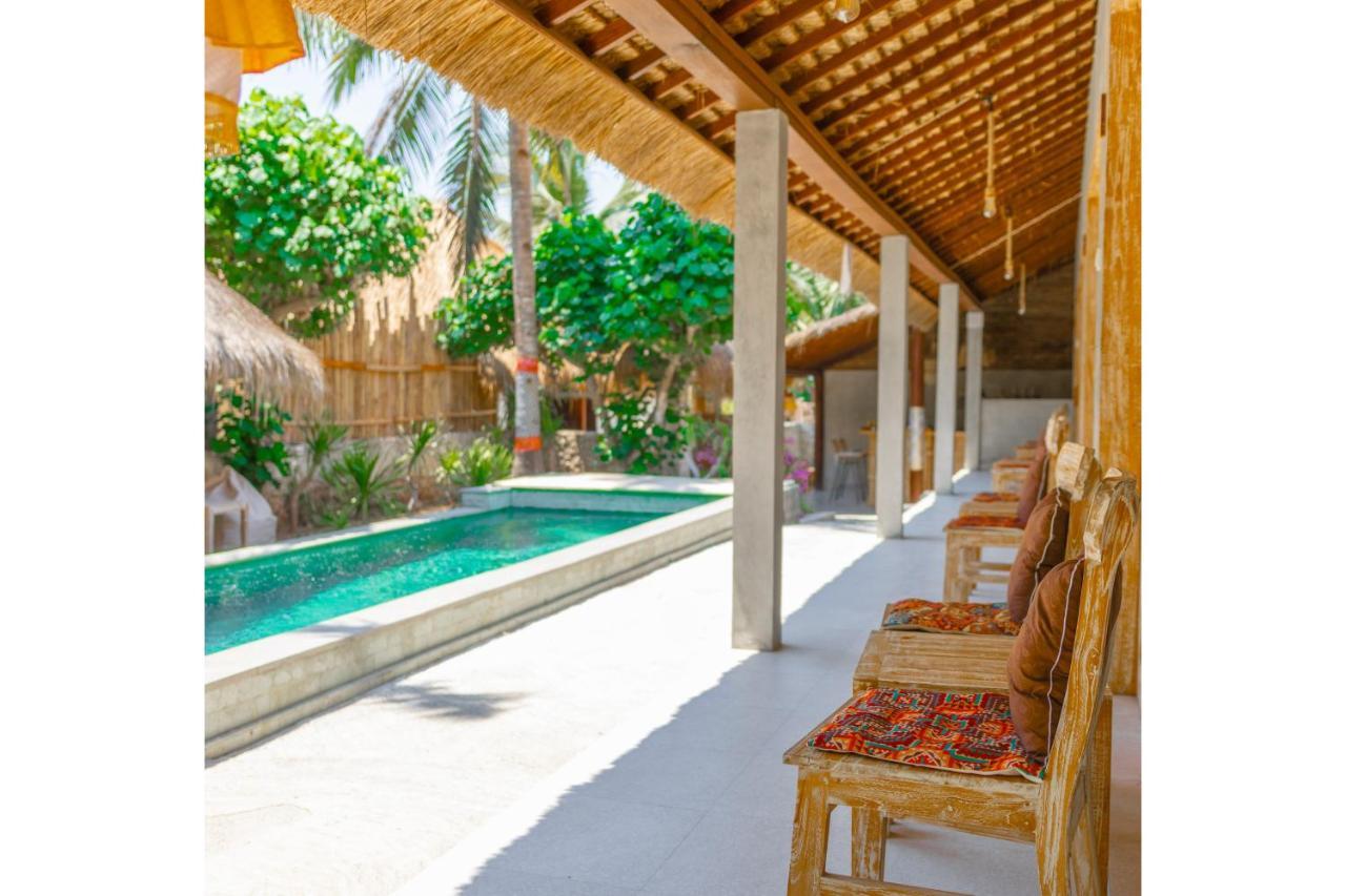 Golden Garuda Cottages Polilit Esterno foto