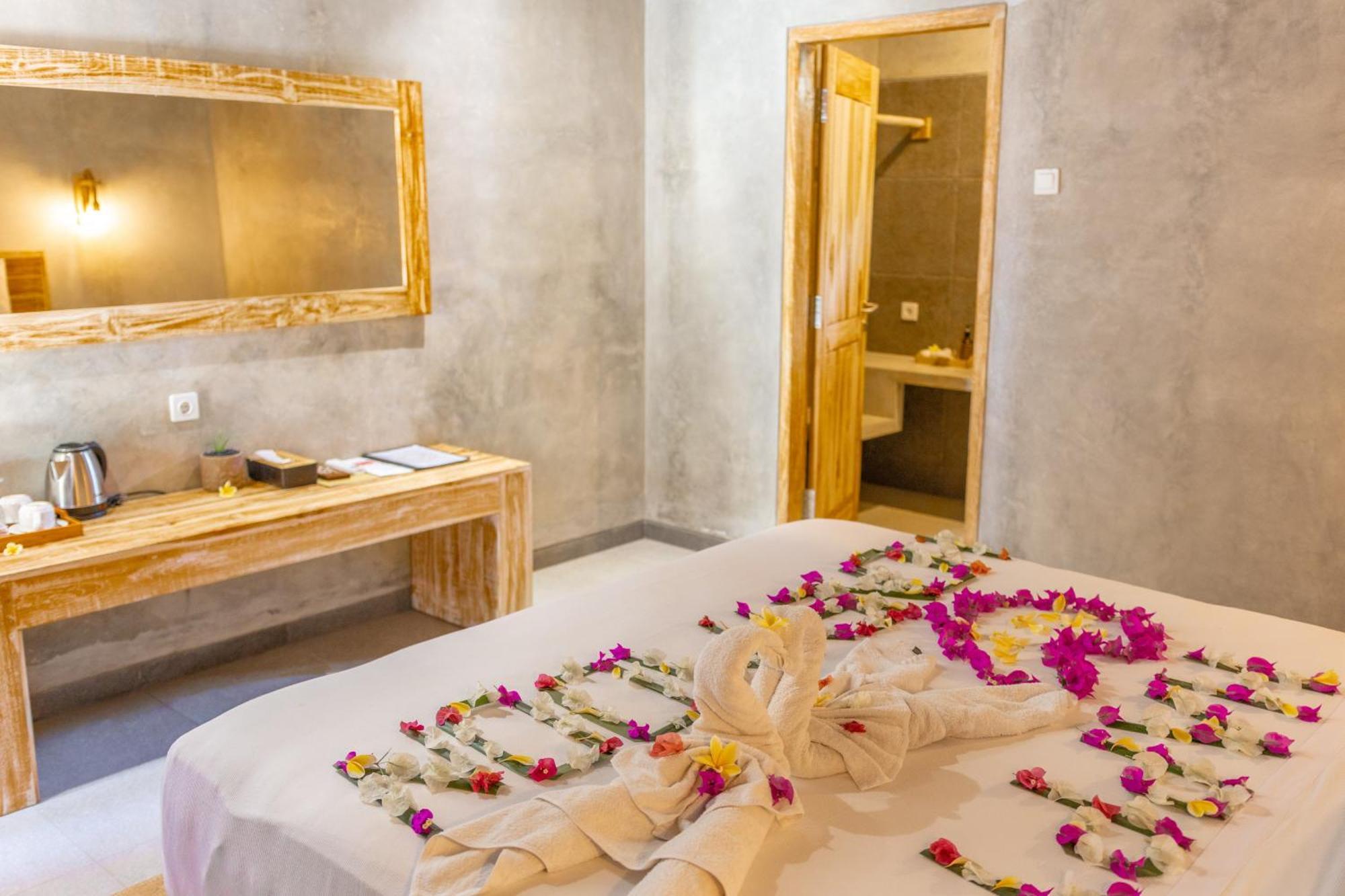 Golden Garuda Cottages Polilit Esterno foto
