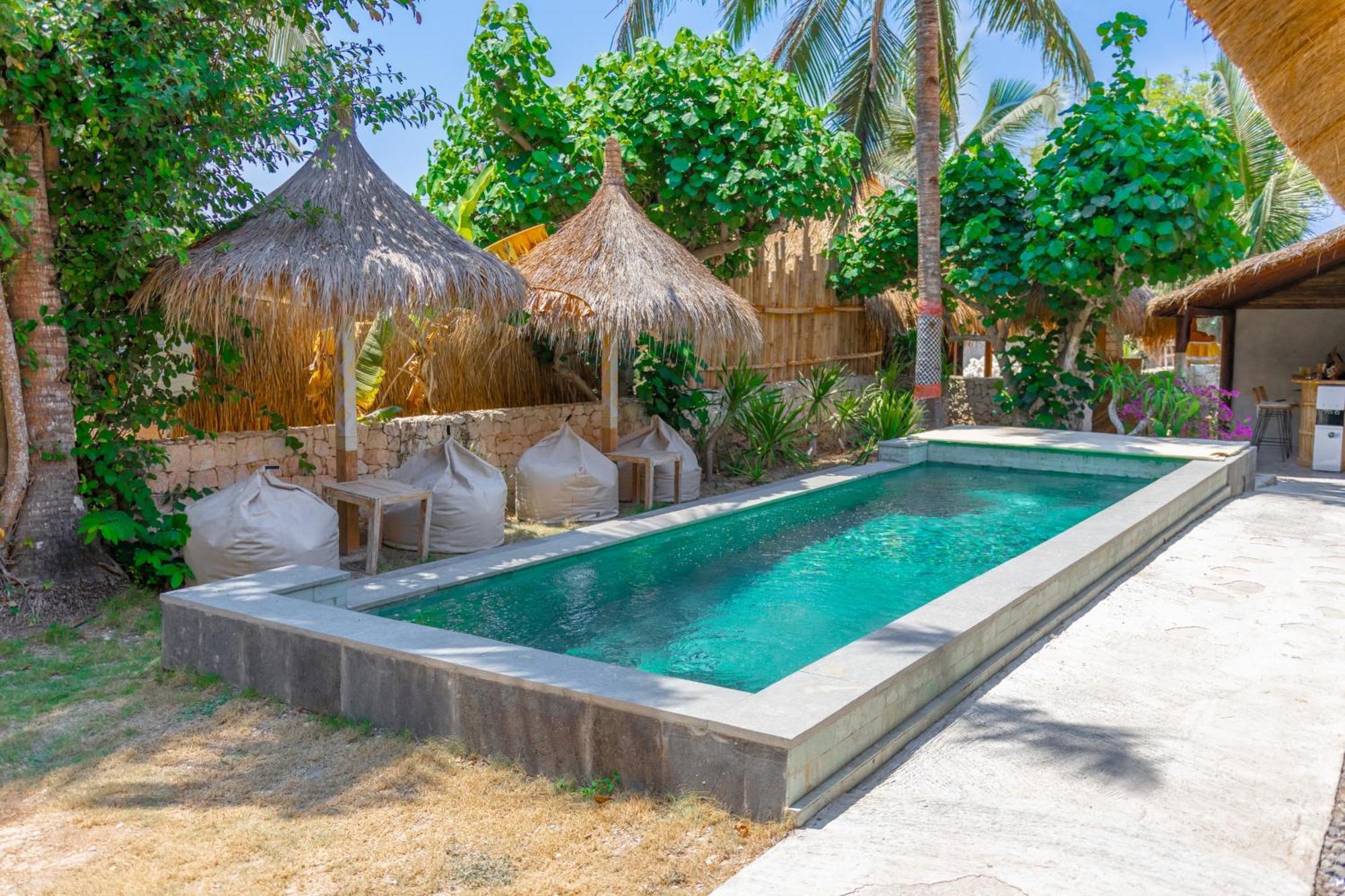 Golden Garuda Cottages Polilit Esterno foto